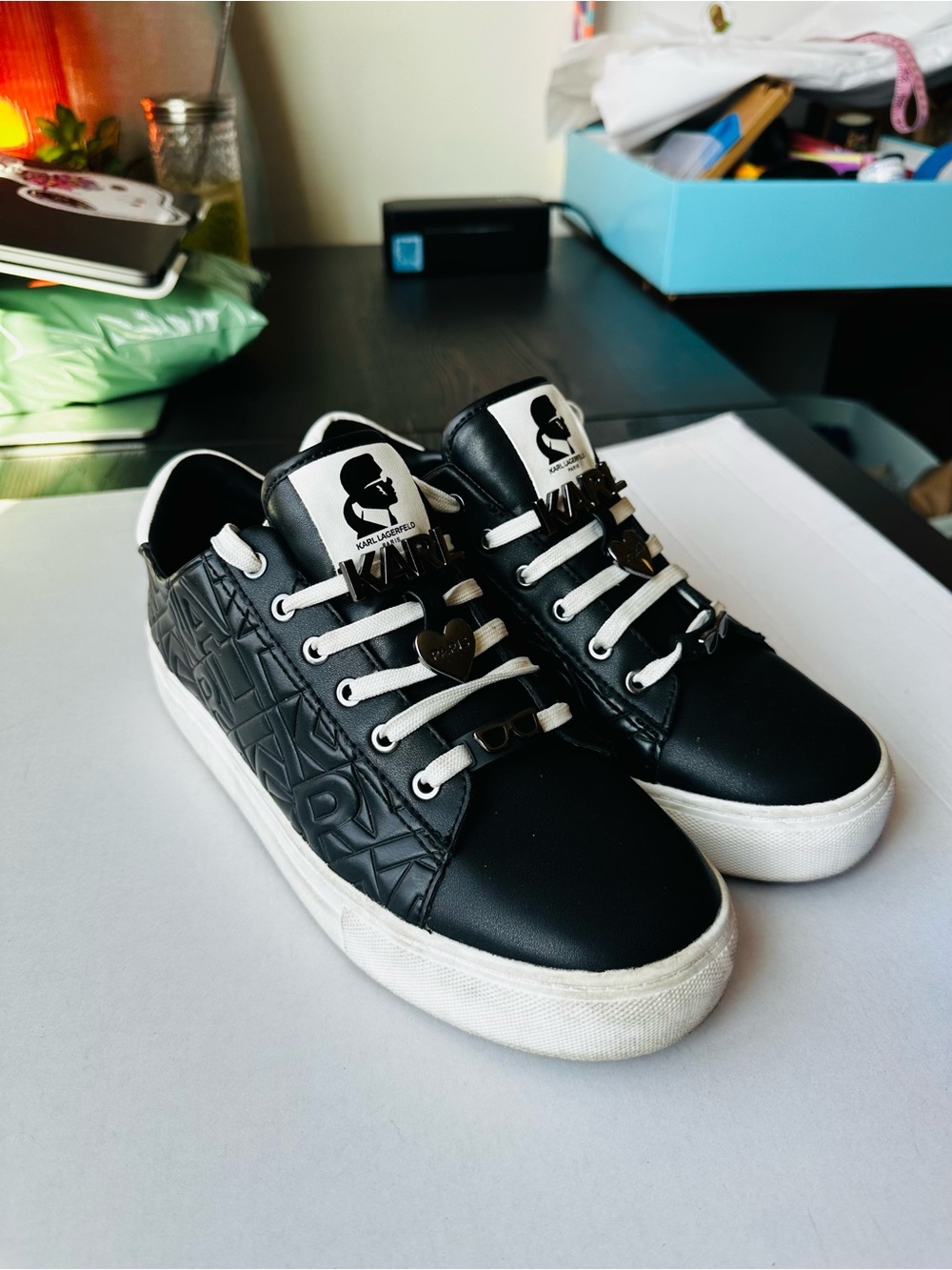 Karl Lagerfeld Women's Black White Logo Low Top Sneakers Size 10